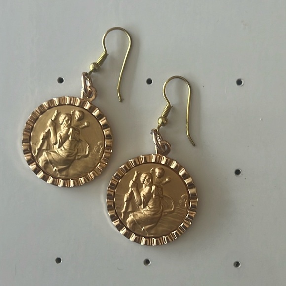 Vintagege St Christopher with baby Jesus Earrings - Picture 2 of 12
